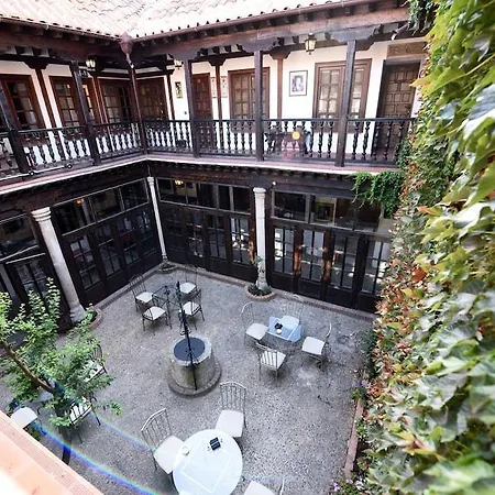 Real De Hotel