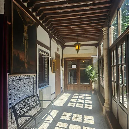 Real De 2* זמורה