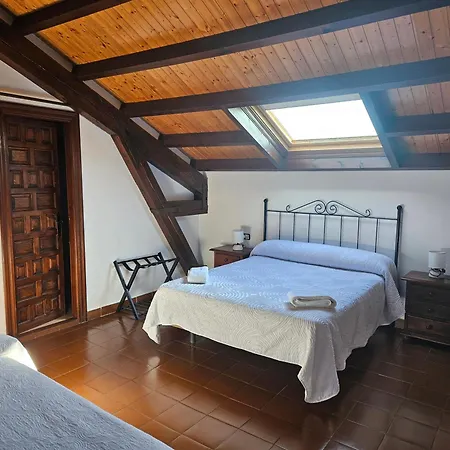 Real De Hotel 2*